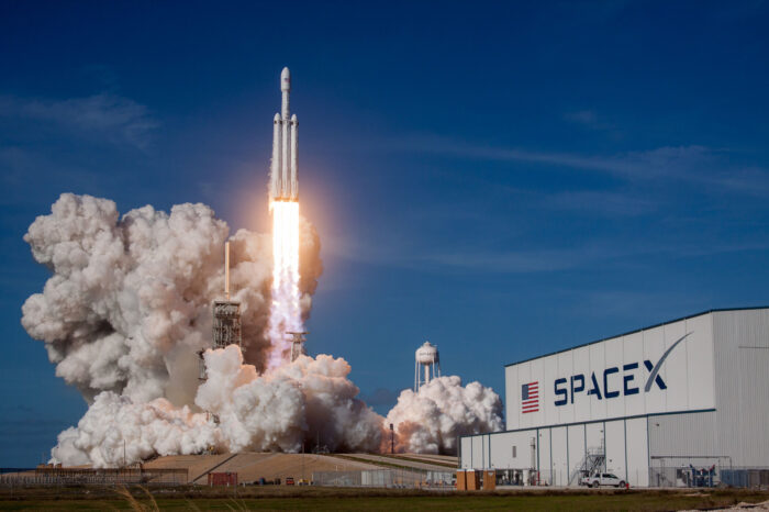 SpaceX’s Insider Shares Offer Elevates Its Value to $150 Billion Amid Market Competition