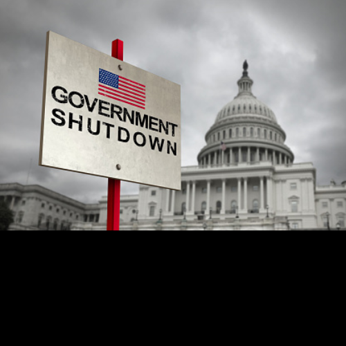 Three Things to Know About the Looming U.S. Shutdown: Investor Concerns, Stock Market Impact, and Credit Rating Risks